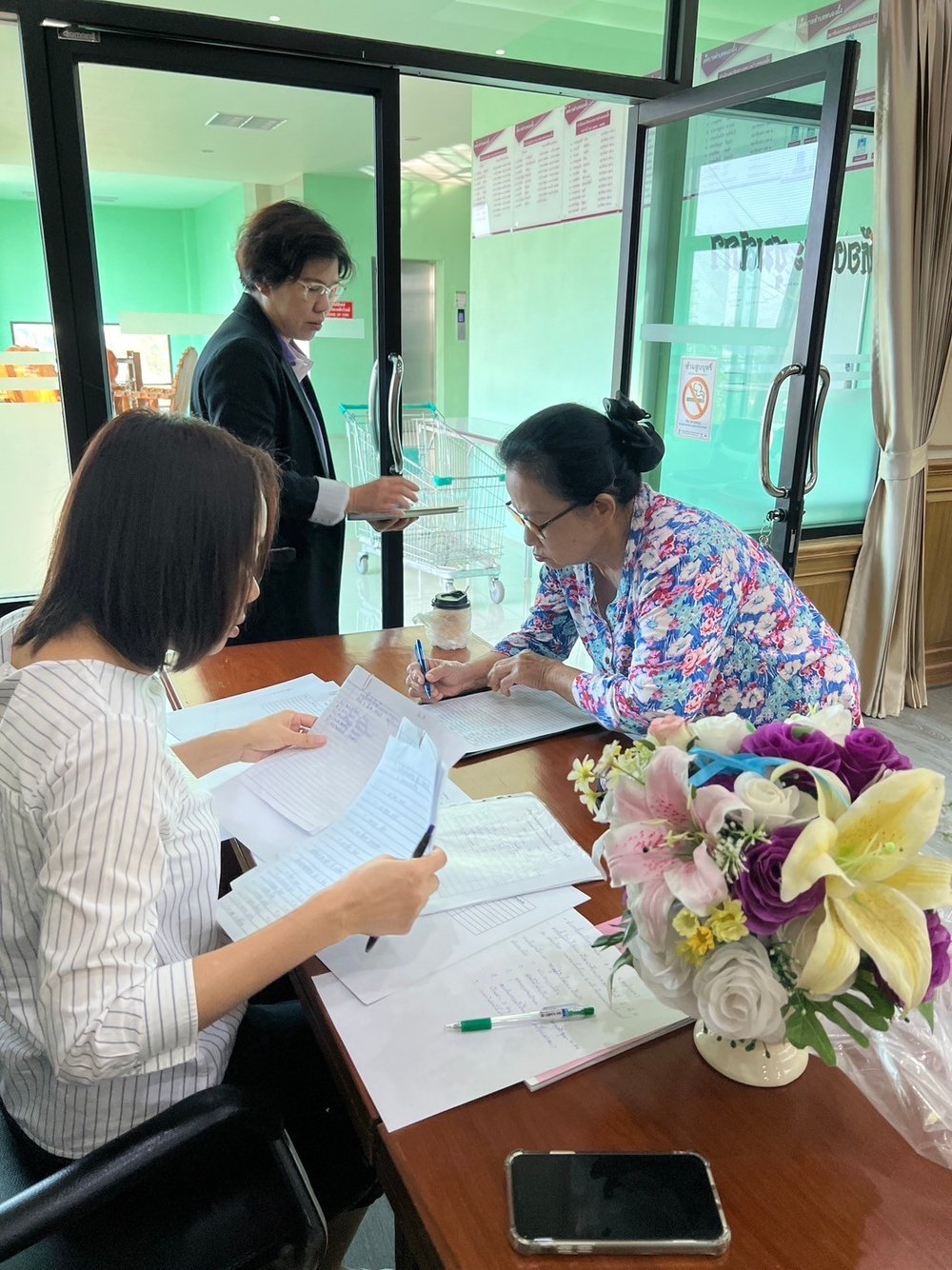 โครงการอบรมพัฒนาศักยภาพกลุ่มสตรีแม่บ้านตำบลหนองผึ้ง และโครงการวันสตรีสากล ประจำปี 2567